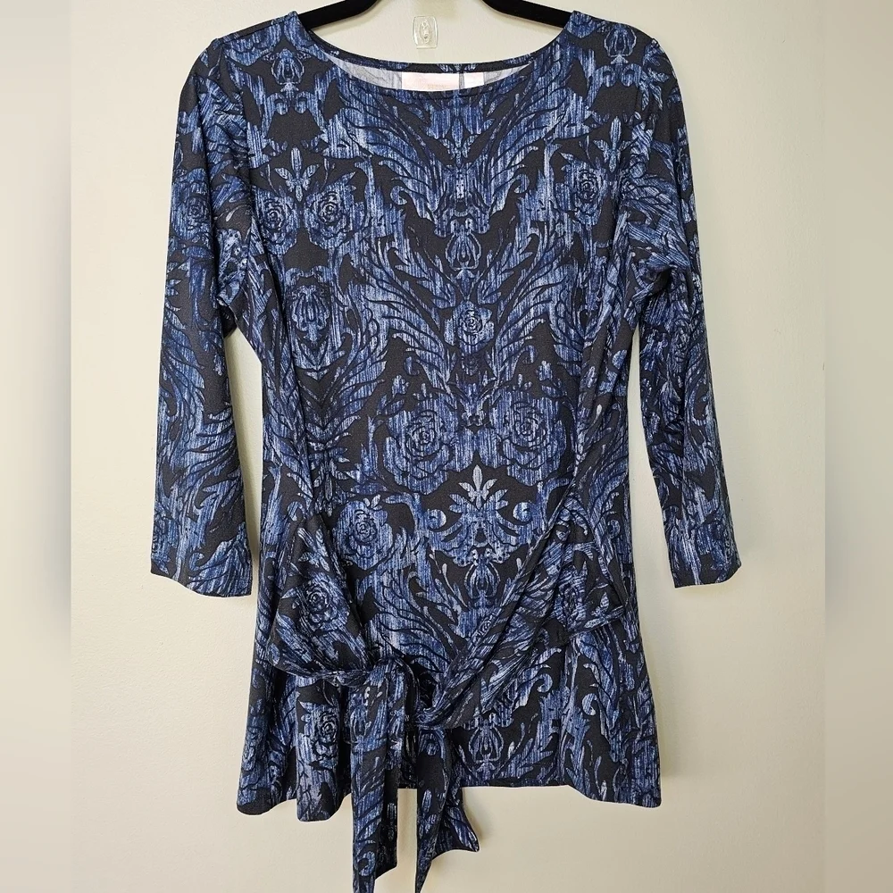 Belle Kim Gravel Pullover Top Tie Waist 3/4 Sleeve Black Heather Blue Rose Motif - Picture 9 of 11